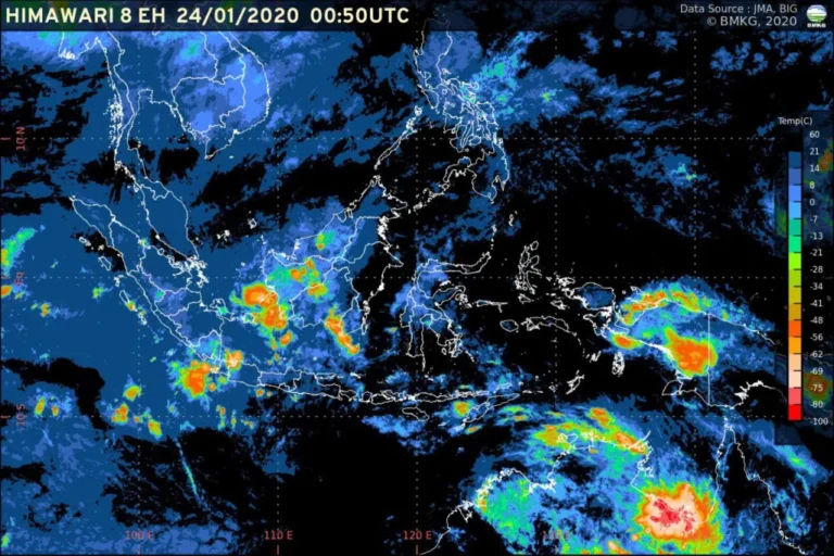 Hujan Disertai Petir Berpotensi Melanda Sebagian Kota Besar di Indonesia