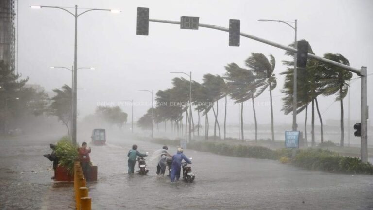 Cuaca Ekstrem, Hujan Lebat hingga Banjir Rob Berpotensi Terjadi Hari Ini