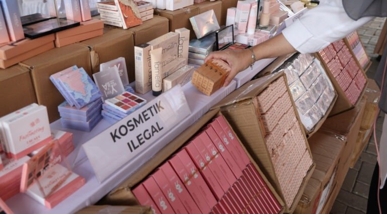 BPOM Bongkar Pabrik Kosmetik Palsu di Mojokerto Bernilai Rp16 Miliar
