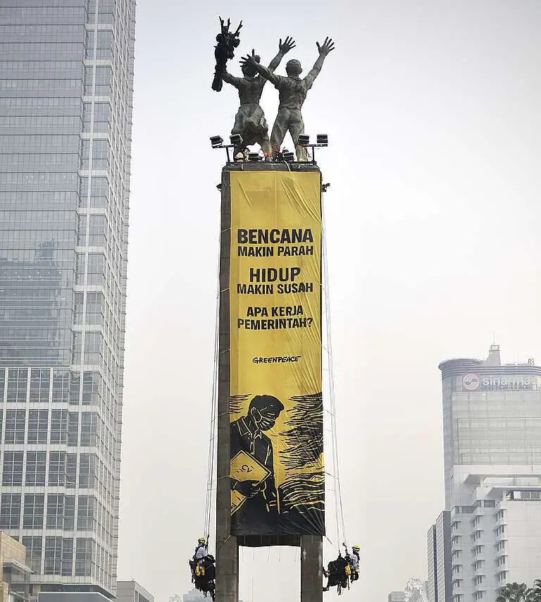 Greenpeace Kritik Pertumbuhan Ekonomi, Soroti Beban Hidup di Tengah Krisis Iklim