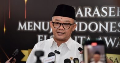 Mendikdasmen Pastikan Tak Ada PHK bagi Guru Non-ASN