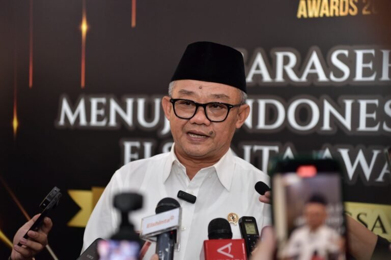 Mendikdasmen Pastikan Tak Ada PHK bagi Guru Non-ASN