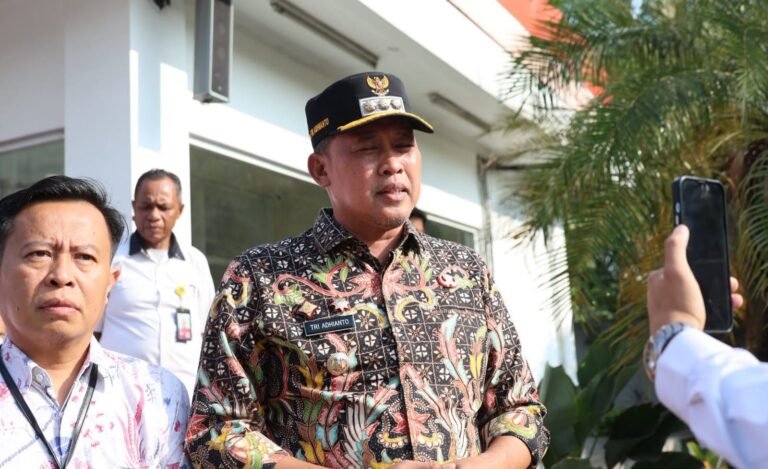 Wali Kota Bekasi Pastikan Stok BBM Aman Warga Diminta Tidak Panic Buying
