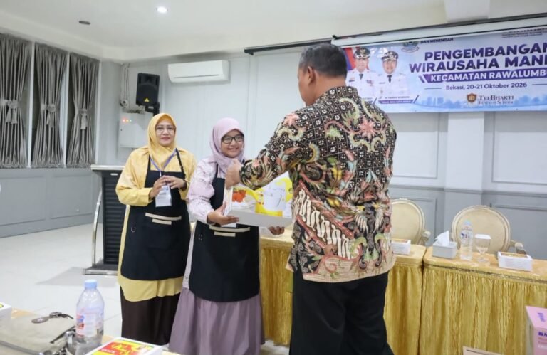 Beri Motivasi Dan Bantuan Peralatan, Tri Adhianto Dorong Pelaku UMKM Lebih Mandiri