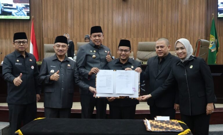 Paripurna DPRD Kota Bekasi Sepakati APBD 2027 Rp 6,51 Trilyun Dan Sahkan Raperda Penyimpangan Seks