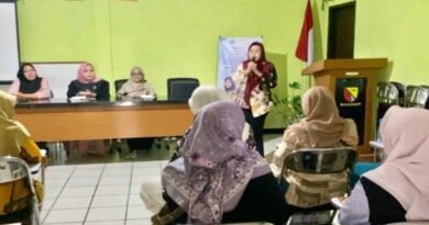 Universitas YARSI Latih Pelaku UMKM Mandalamekar Public Speaking dan Negosiasi Bisnis