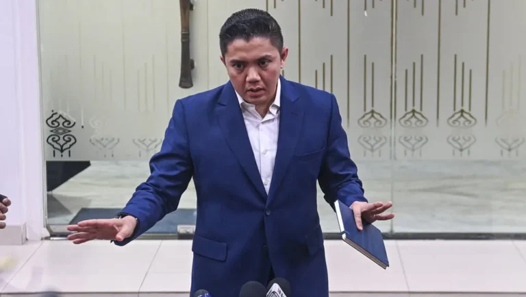 Prabowo Bakal Temui Menlu Singapura, Satgas Karhutla Siap Buru Jejak Korporasi