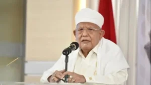 Sang “Singa Podium” KH Syukron Makmun Pengasuh Pesantren Daarul Rahman Wafat